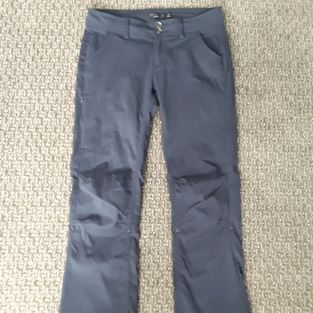 Black Prana Halle Pants—Size 6 Short